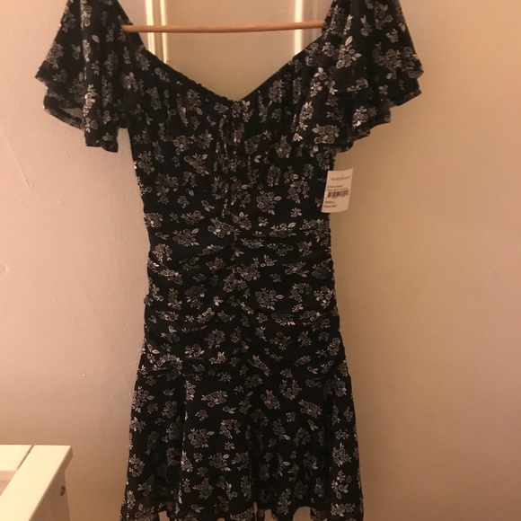 4SI3NNA Ruffle Gathered Minidress - Picture 7 of 8